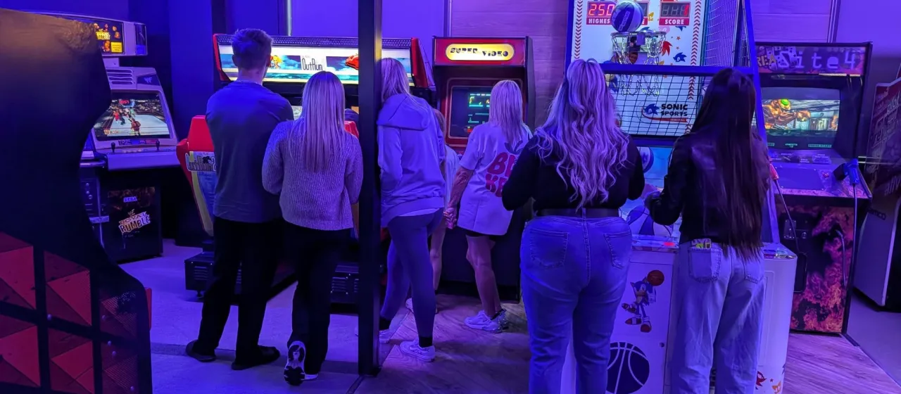 Level Up Arcade + 1up Cafe