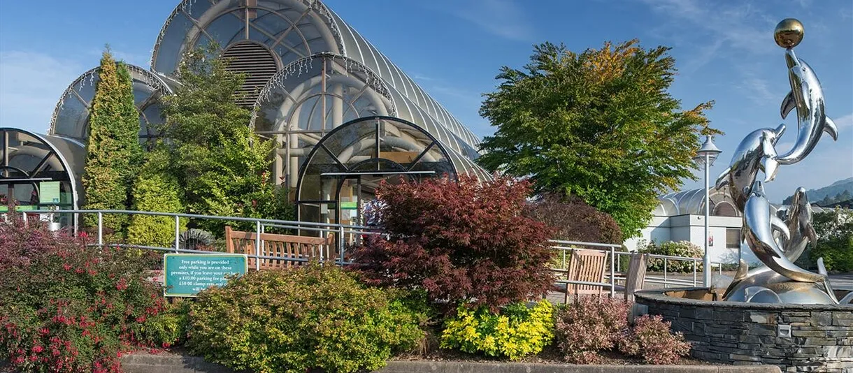 Hayes Garden World