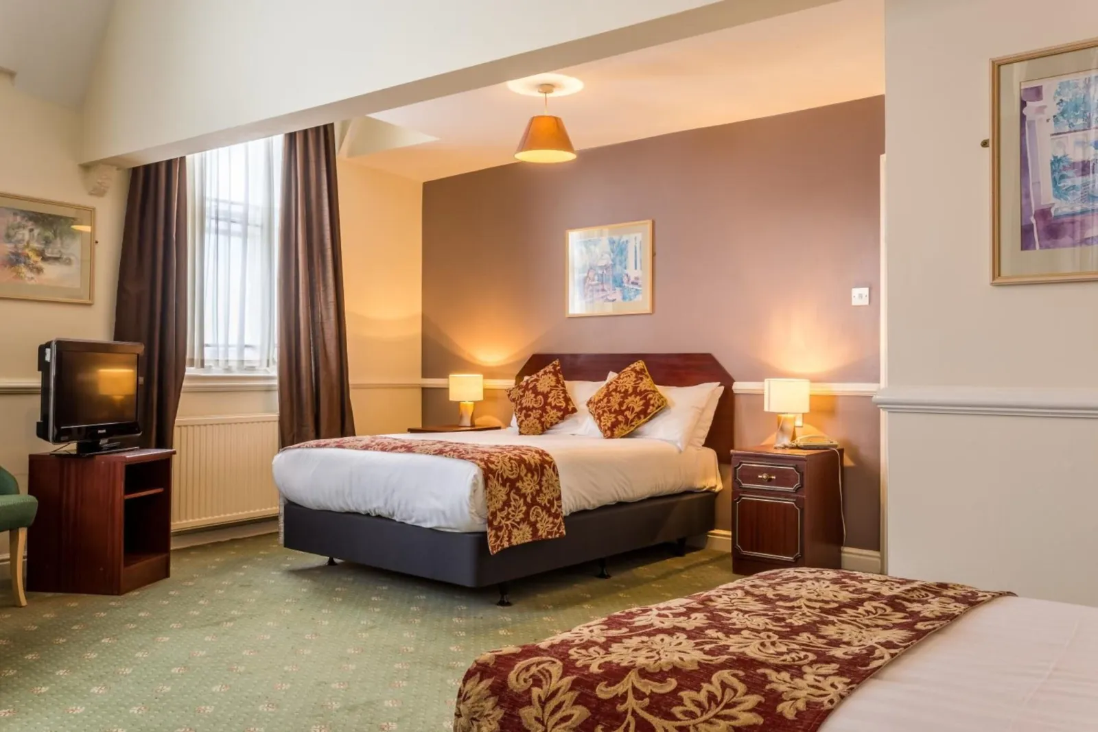 The County Hotel photo 2