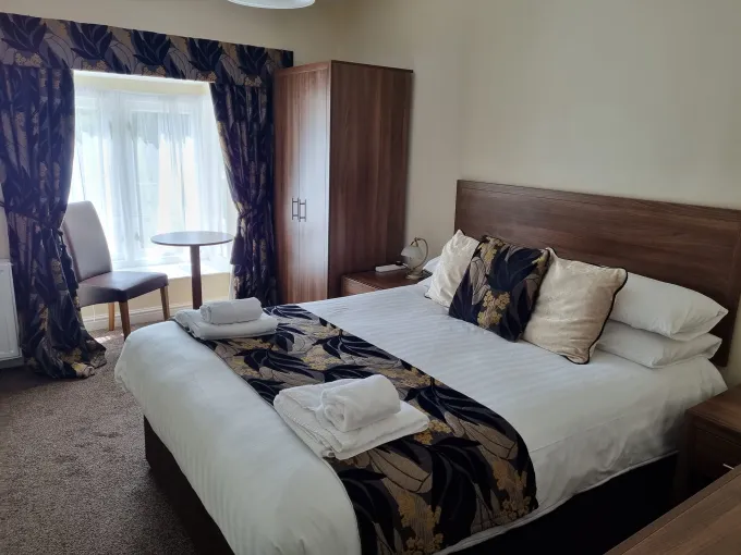 Rusland Pool Hotel